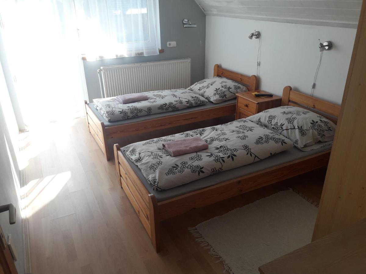 Arielle Panzio Hotel Zalaegerszeg Buitenkant foto